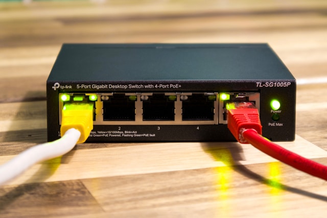 Meraki MS220-24P - View 2