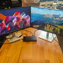 [BUNDLEDELL24] Dual 24 Monitor Bundle 2 x Dell 24" (P2422HE) monitors + Dell K20A dock and AC adapter